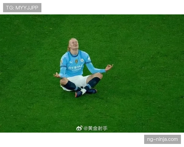 哈兰德这训练强度，吃五顿还瘦成闪电，真就吃饭睡觉进球？