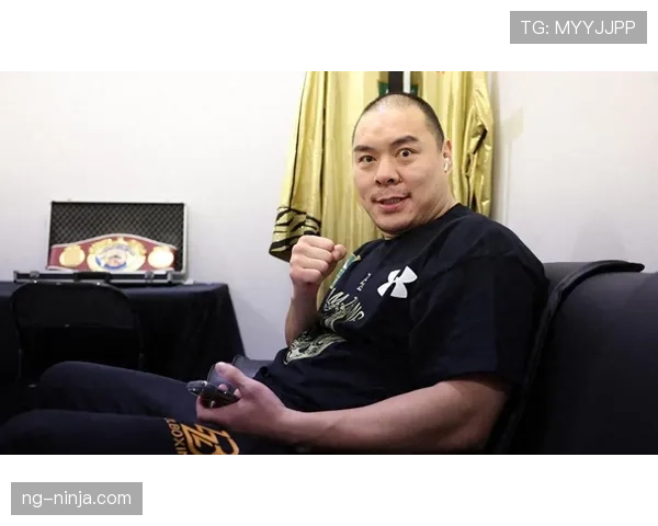张志磊在家啃馒头练出百万美元肌肉